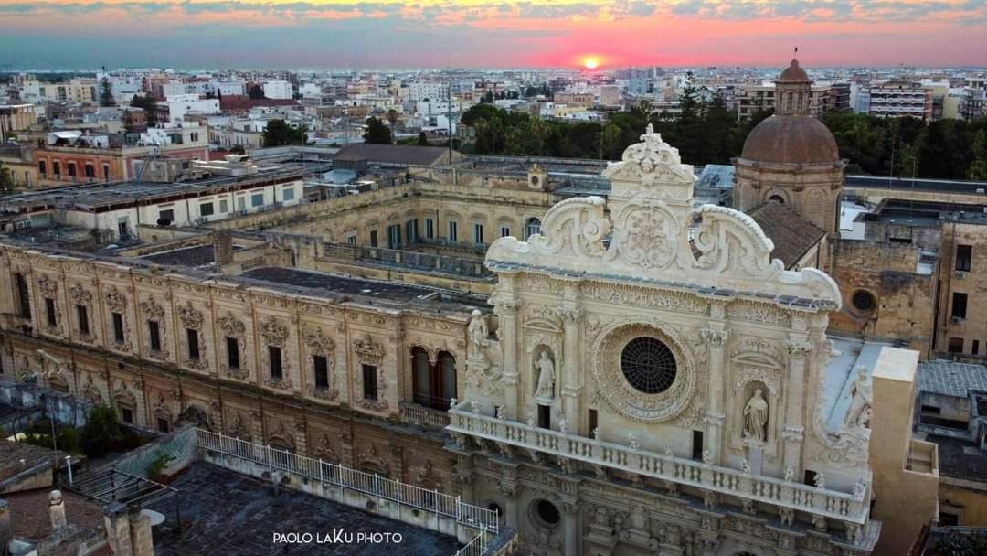 Lecce Stazione Centrale Екстериор снимка